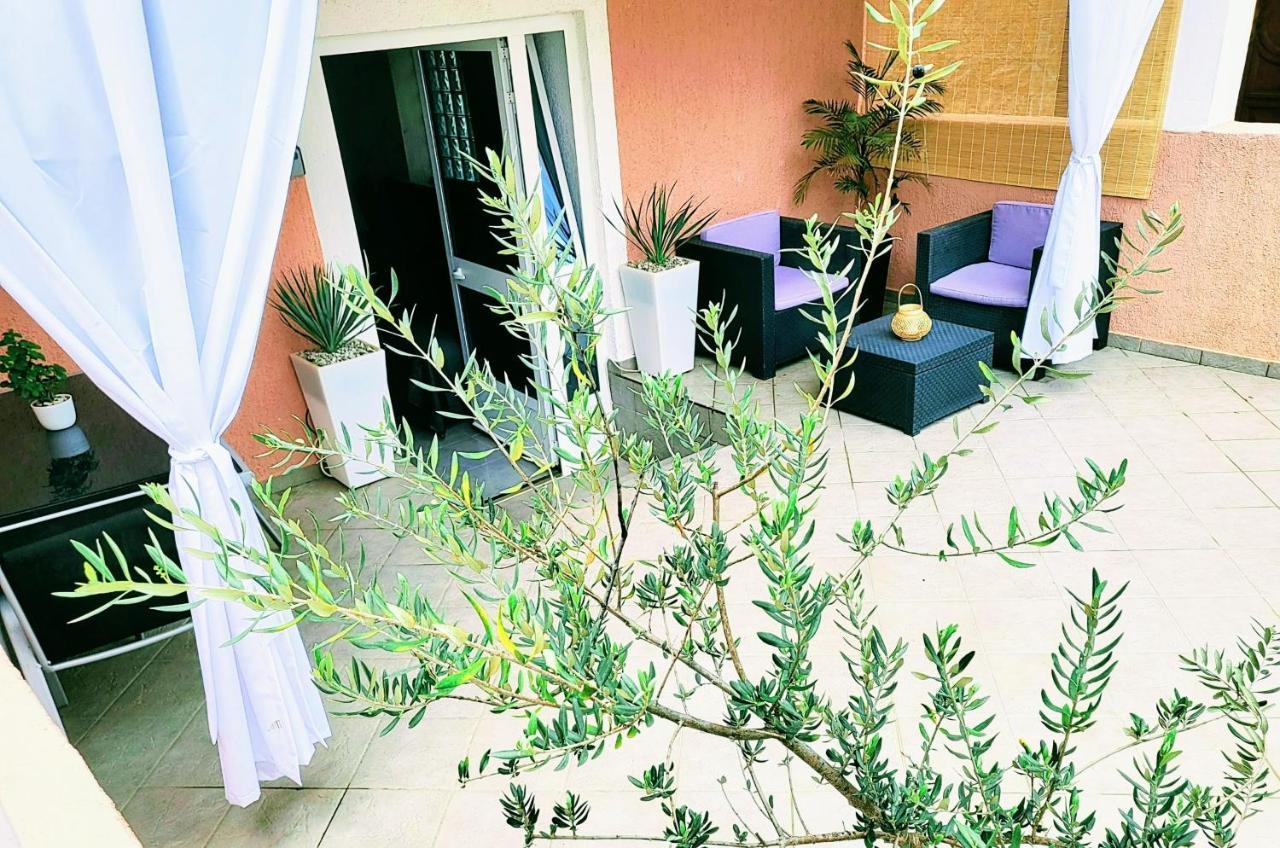 Apartament Studio Square Funtana Zewnętrze zdjęcie